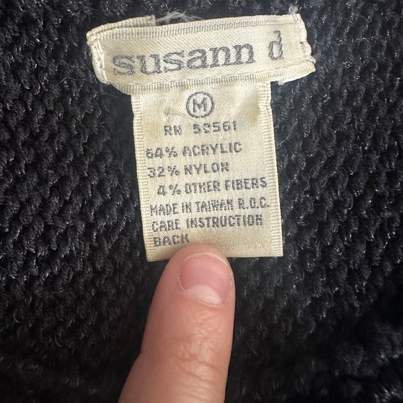 Vintage Black & Purple Floral Grannycore Chunky Knit Sweater Sz Medium - Picture 9 of 9